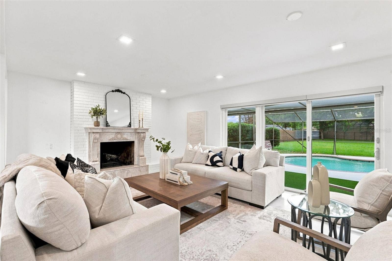 7621 ORANGE TREE LANE, Orlando, FL 32819 Living Room