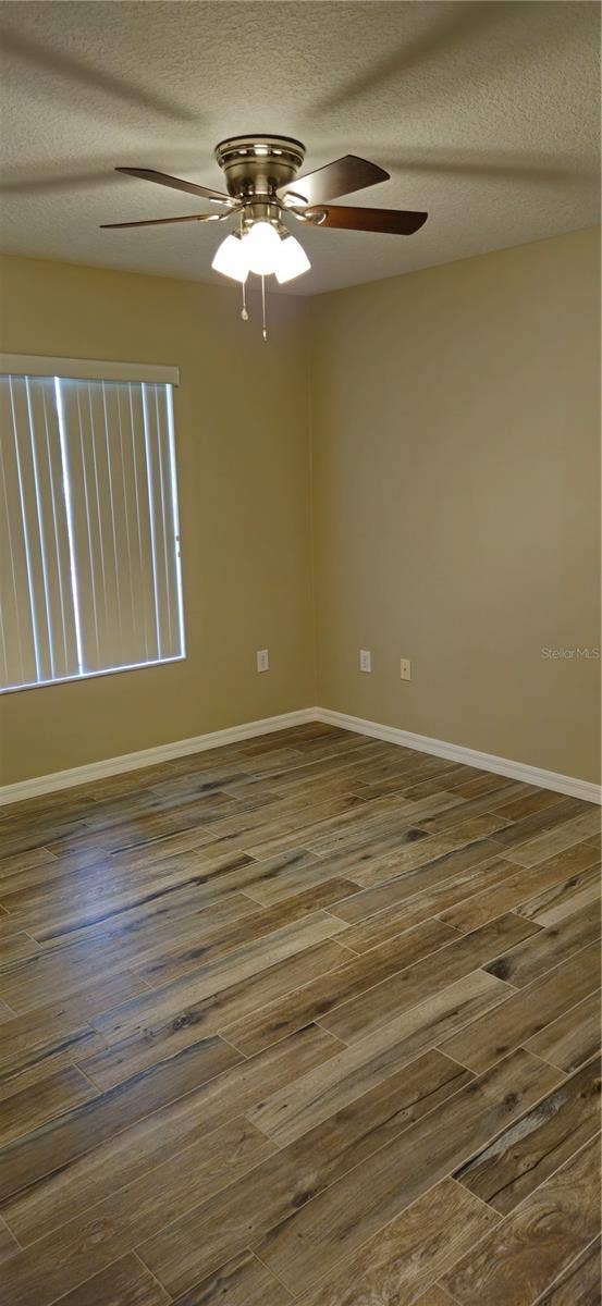 1568 GROVE COURT, Tavares, FL 32778 1568 GROVE COURT, Tavares, FL 32778