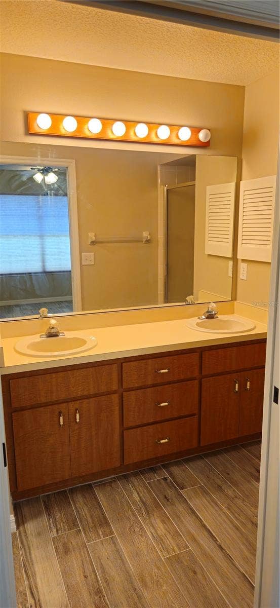 1568 GROVE COURT, Tavares, FL 32778 1568 GROVE COURT, Tavares, FL 32778