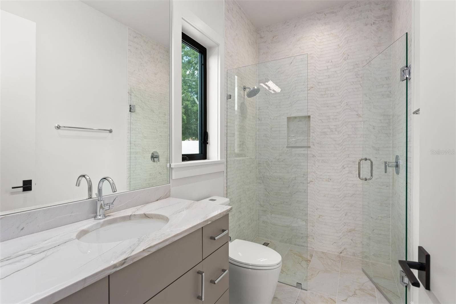 5373 ISLEWORTH COUNTRY CLUB DRIVE, Windermere, FL 34786 5373 ISLEWORTH COUNTRY CLUB DRIVE, Windermere, FL 34786