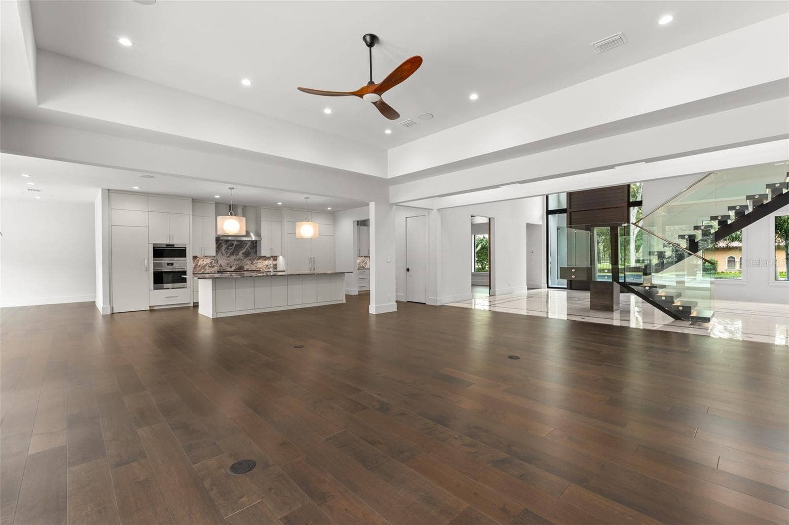 5373 ISLEWORTH COUNTRY CLUB DRIVE, Windermere, FL 34786 5373 ISLEWORTH COUNTRY CLUB DRIVE, Windermere, FL 34786