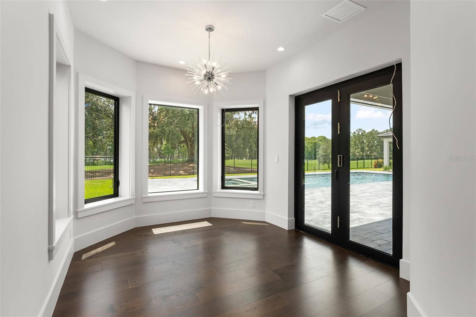 5373 ISLEWORTH COUNTRY CLUB DRIVE, Windermere, FL 34786 5373 ISLEWORTH COUNTRY CLUB DRIVE, Windermere, FL 34786