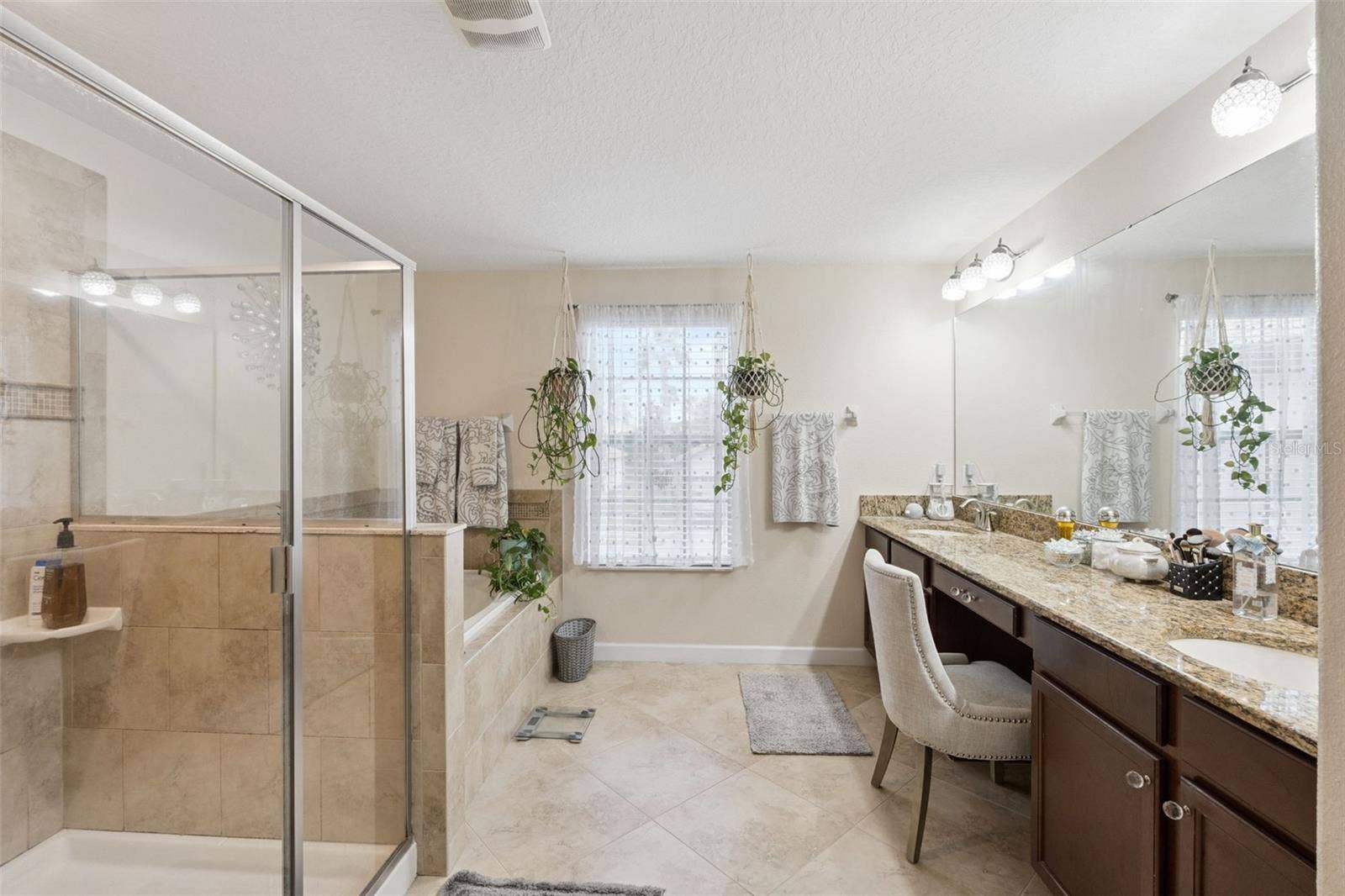 1319 GLENEAGLES LANE, Davenport, FL 33896