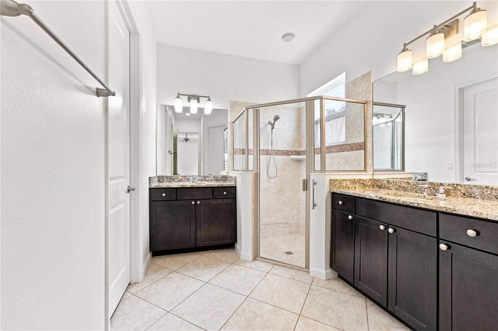 1051 GARDENSHIRE LANE, Deland, FL 32724