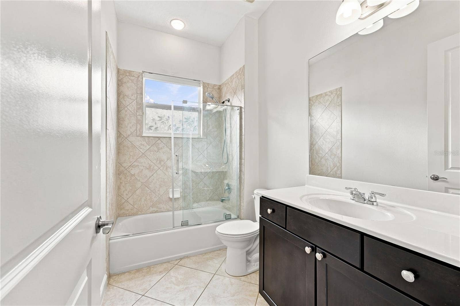 1051 GARDENSHIRE LANE, Deland, FL 32724