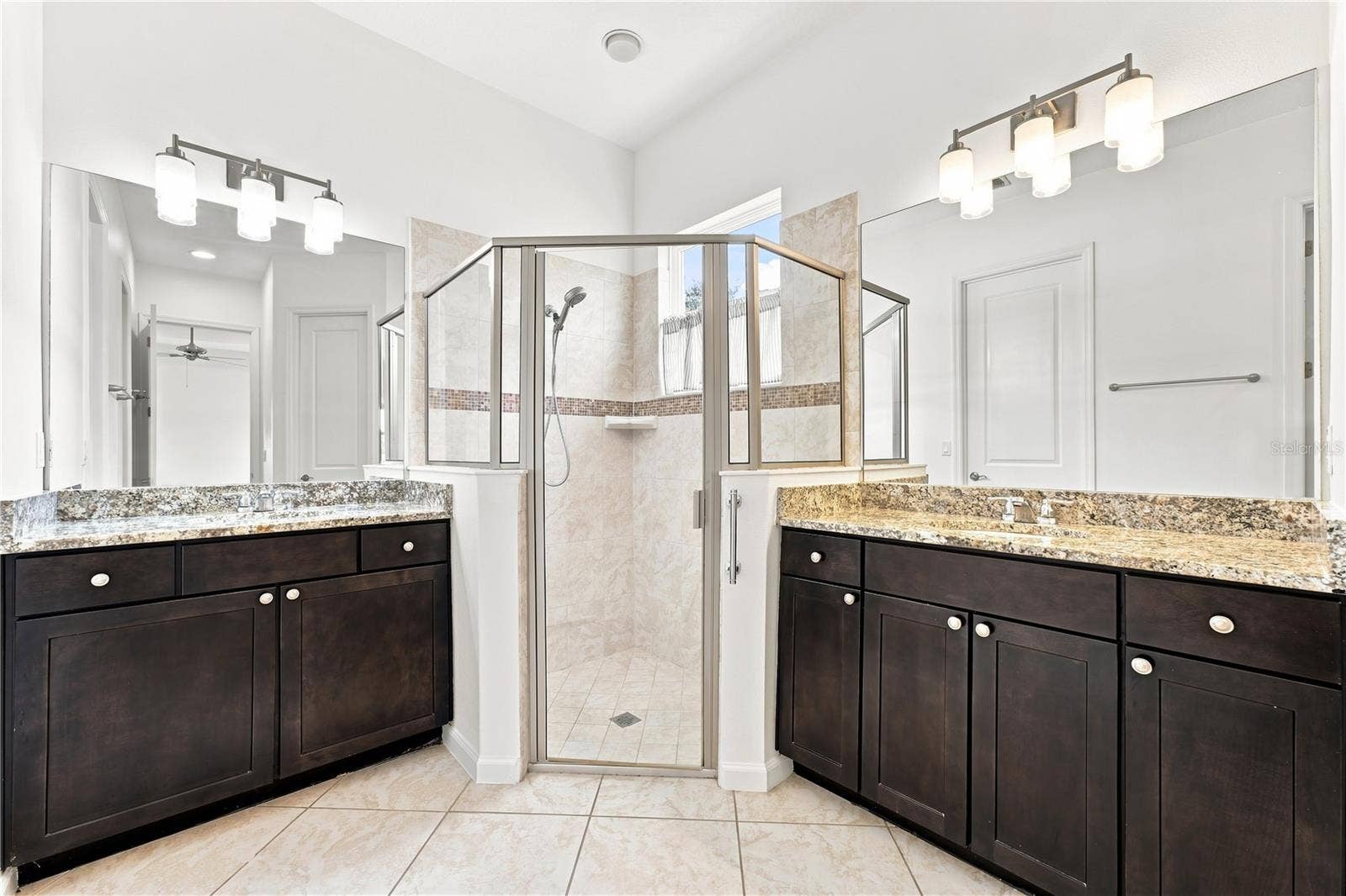 1051 GARDENSHIRE LANE, Deland, FL 32724