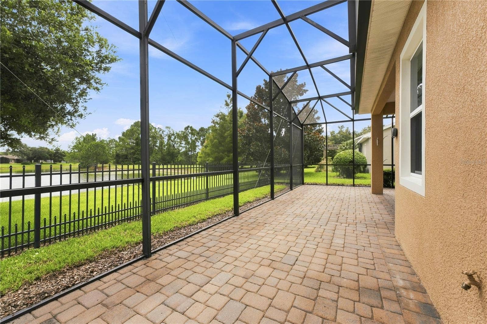 1051 GARDENSHIRE LANE, Deland, FL 32724