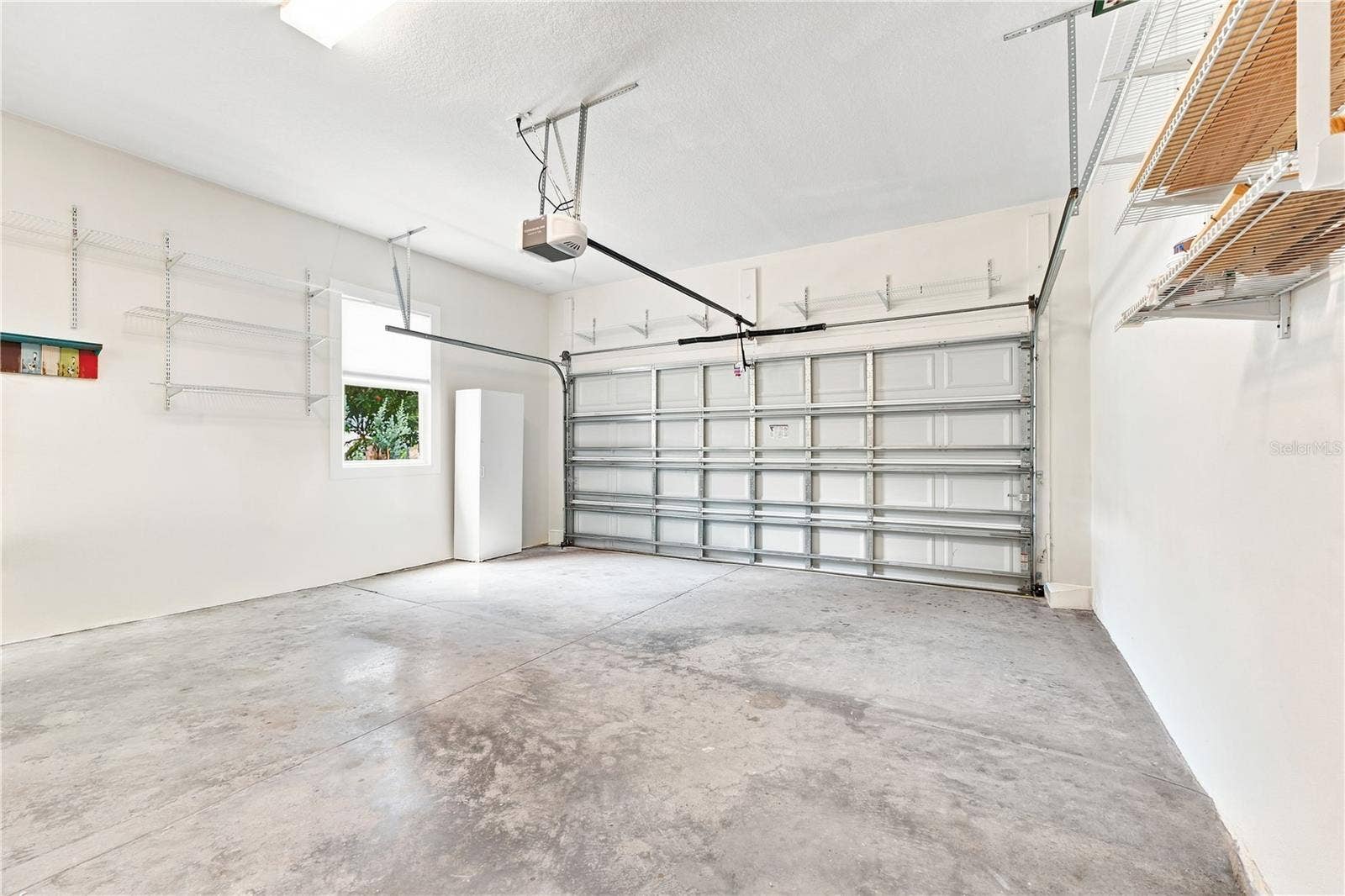 1051 GARDENSHIRE LANE, Deland, FL 32724