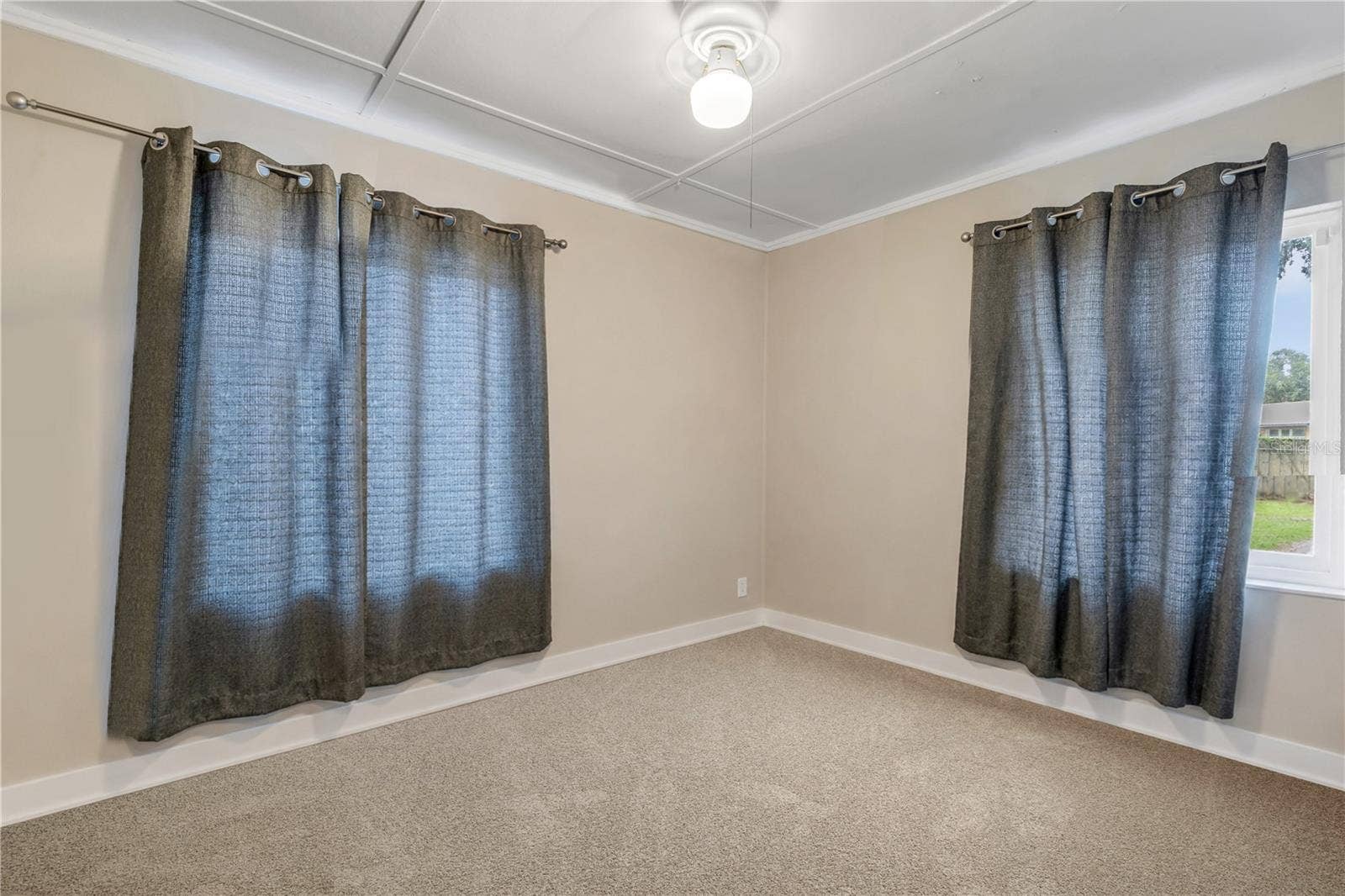 652 N STONE STREET, Deland, FL 32720 652 N STONE STREET, Deland, FL 32720
