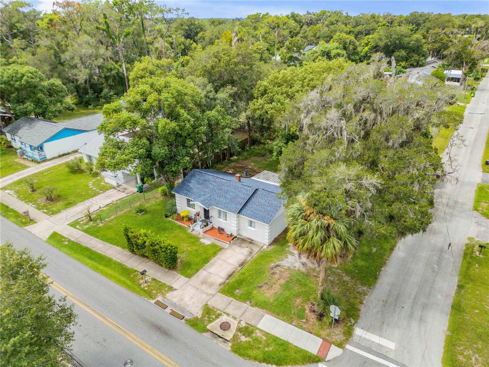 652 N STONE STREET, Deland, FL 32720 652 N STONE STREET, Deland, FL 32720