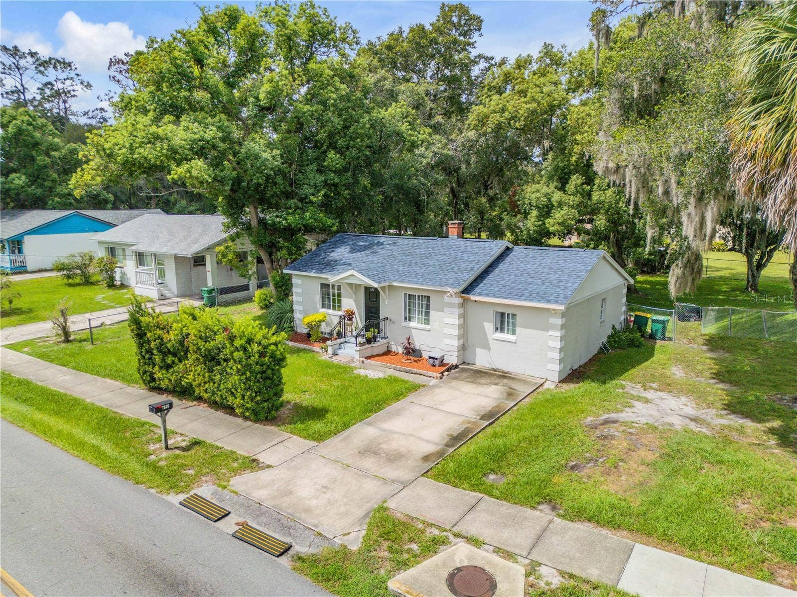 652 N STONE STREET, Deland, FL 32720 652 N STONE STREET, Deland, FL 32720