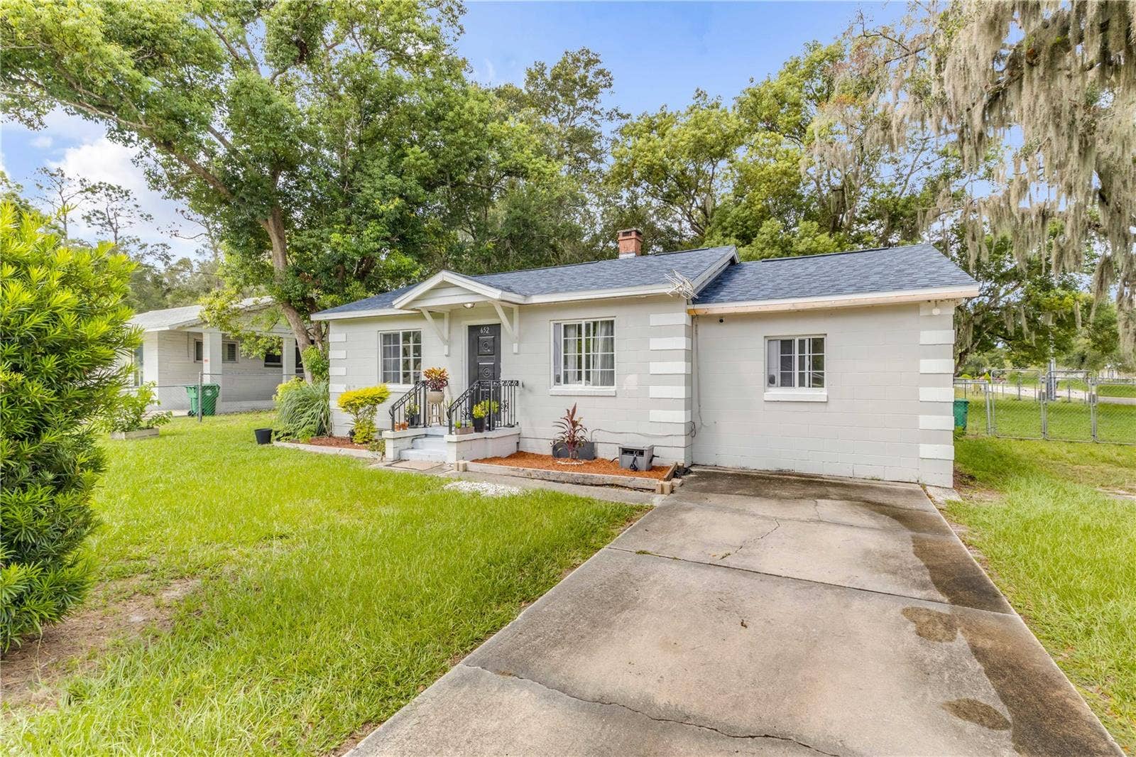 652 N STONE STREET, Deland, FL 32720 652 N STONE STREET, Deland, FL 32720