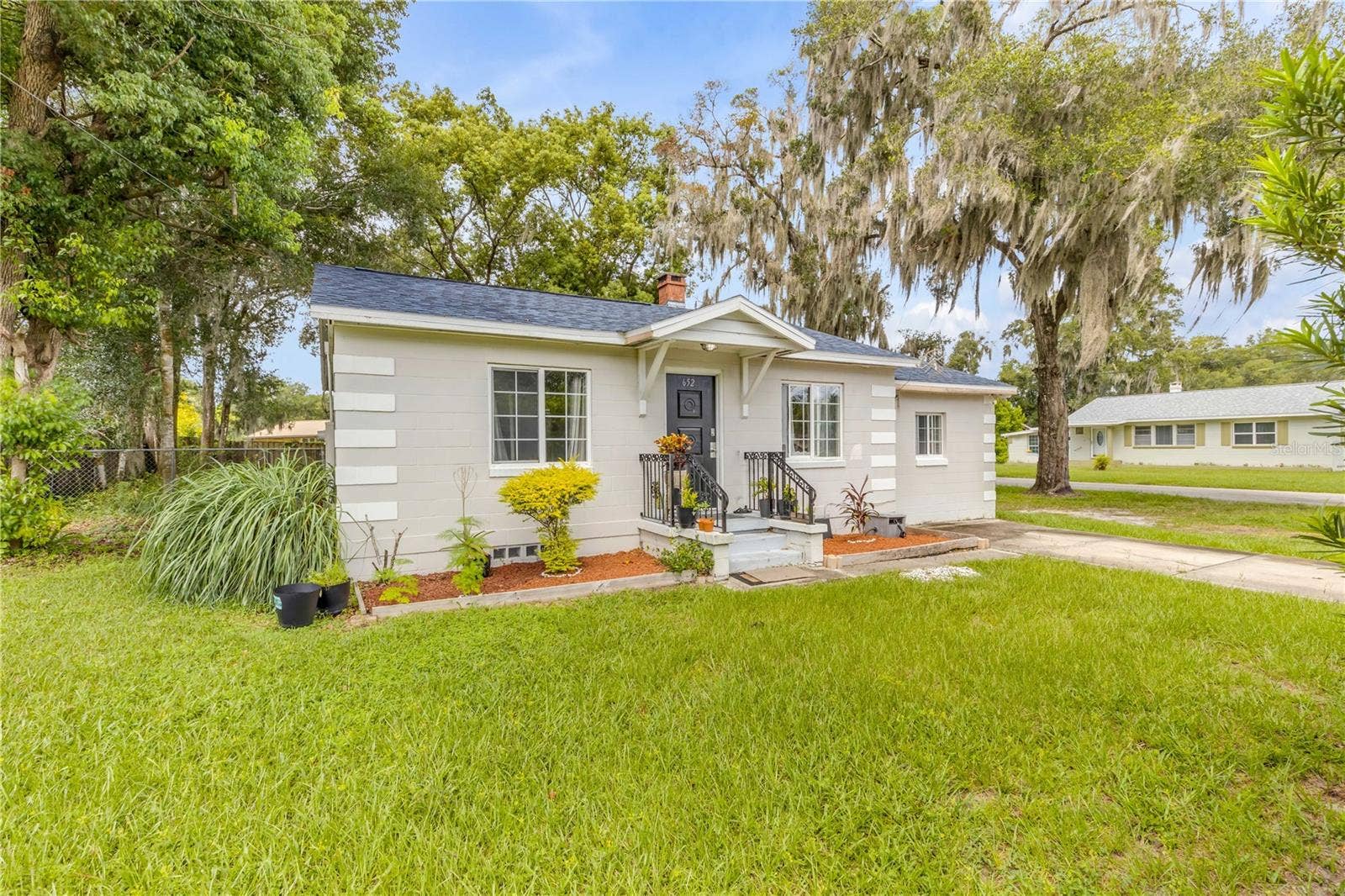 652 N STONE STREET, Deland, FL 32720 652 N STONE STREET, Deland, FL 32720