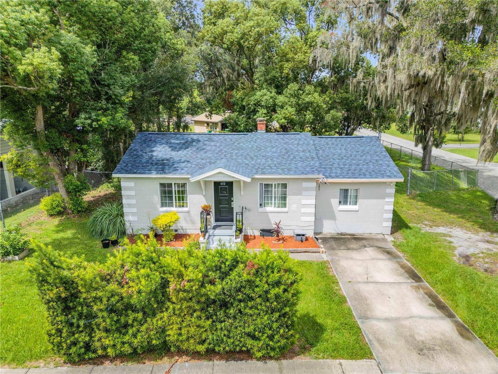 652 N STONE STREET, Deland, FL 32720 652 N STONE STREET, Deland, FL 32720