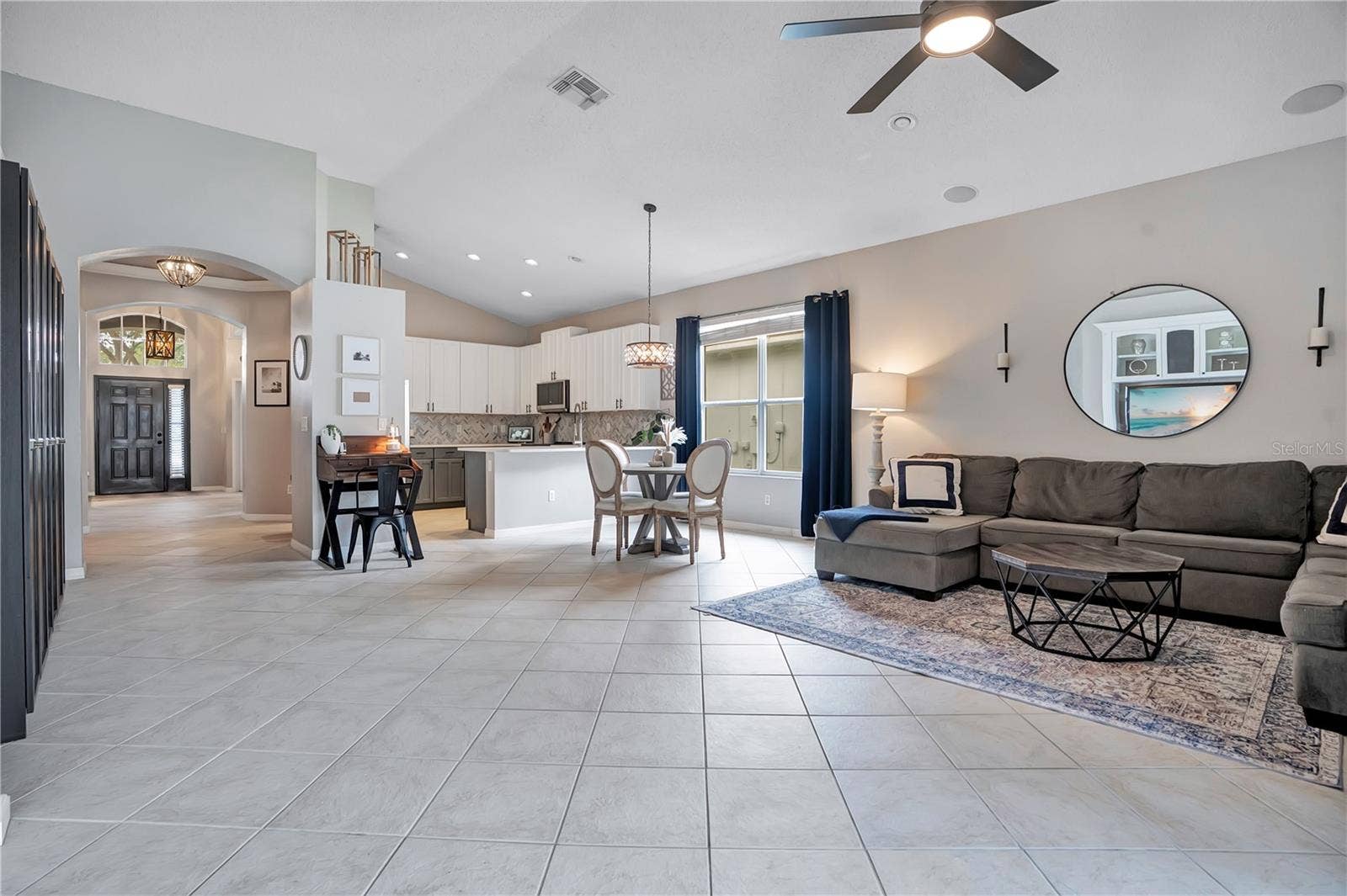 4610 REDMOND PLACE, Sanford, FL 32771 4610 REDMOND PLACE, Sanford, FL 32771