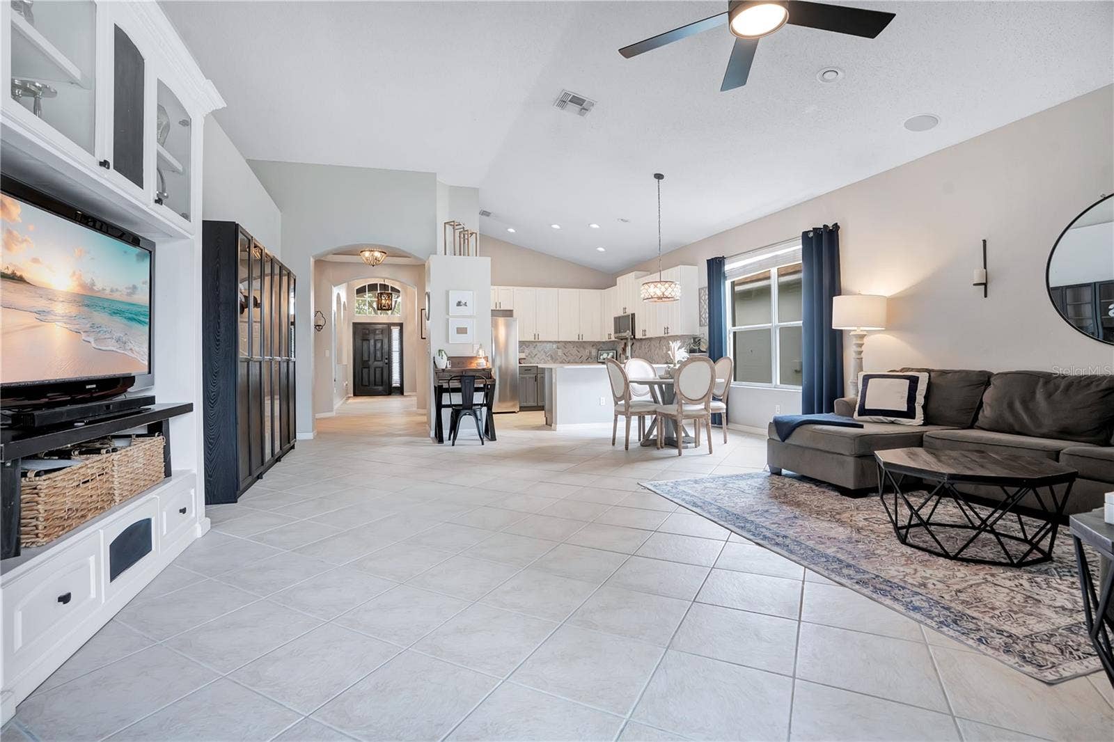 4610 REDMOND PLACE, Sanford, FL 32771 4610 REDMOND PLACE, Sanford, FL 32771