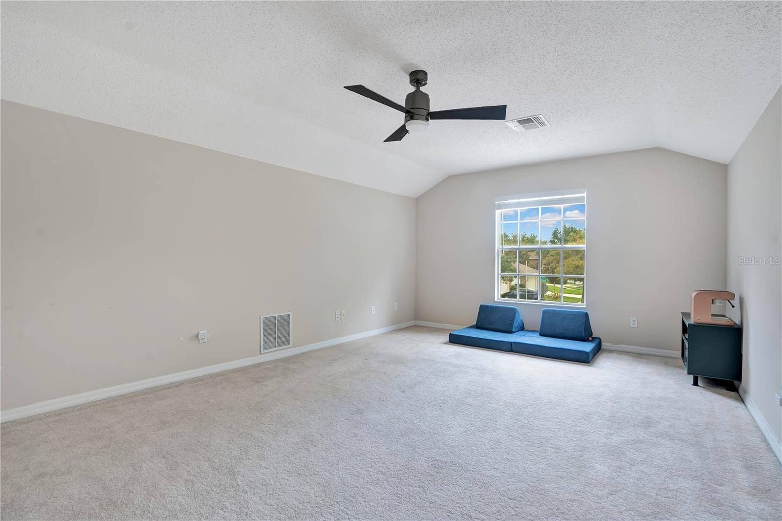 4610 REDMOND PLACE, Sanford, FL 32771 4610 REDMOND PLACE, Sanford, FL 32771