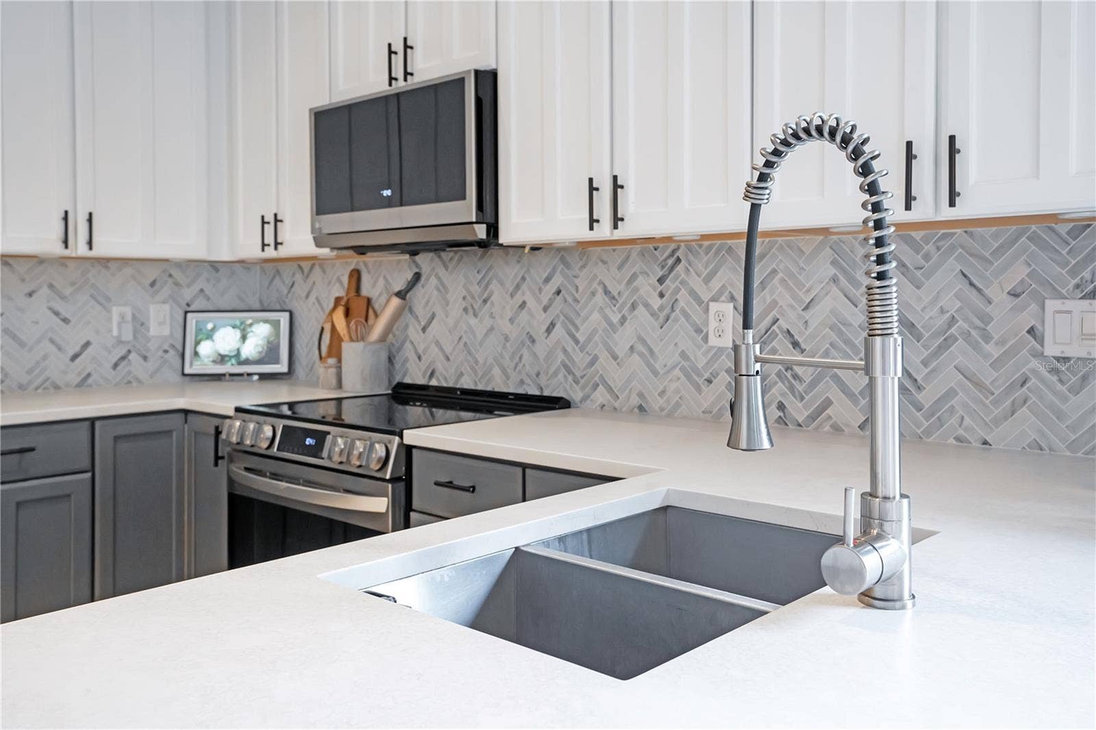 4610 REDMOND PLACE, Sanford, FL 32771 Kitchen View