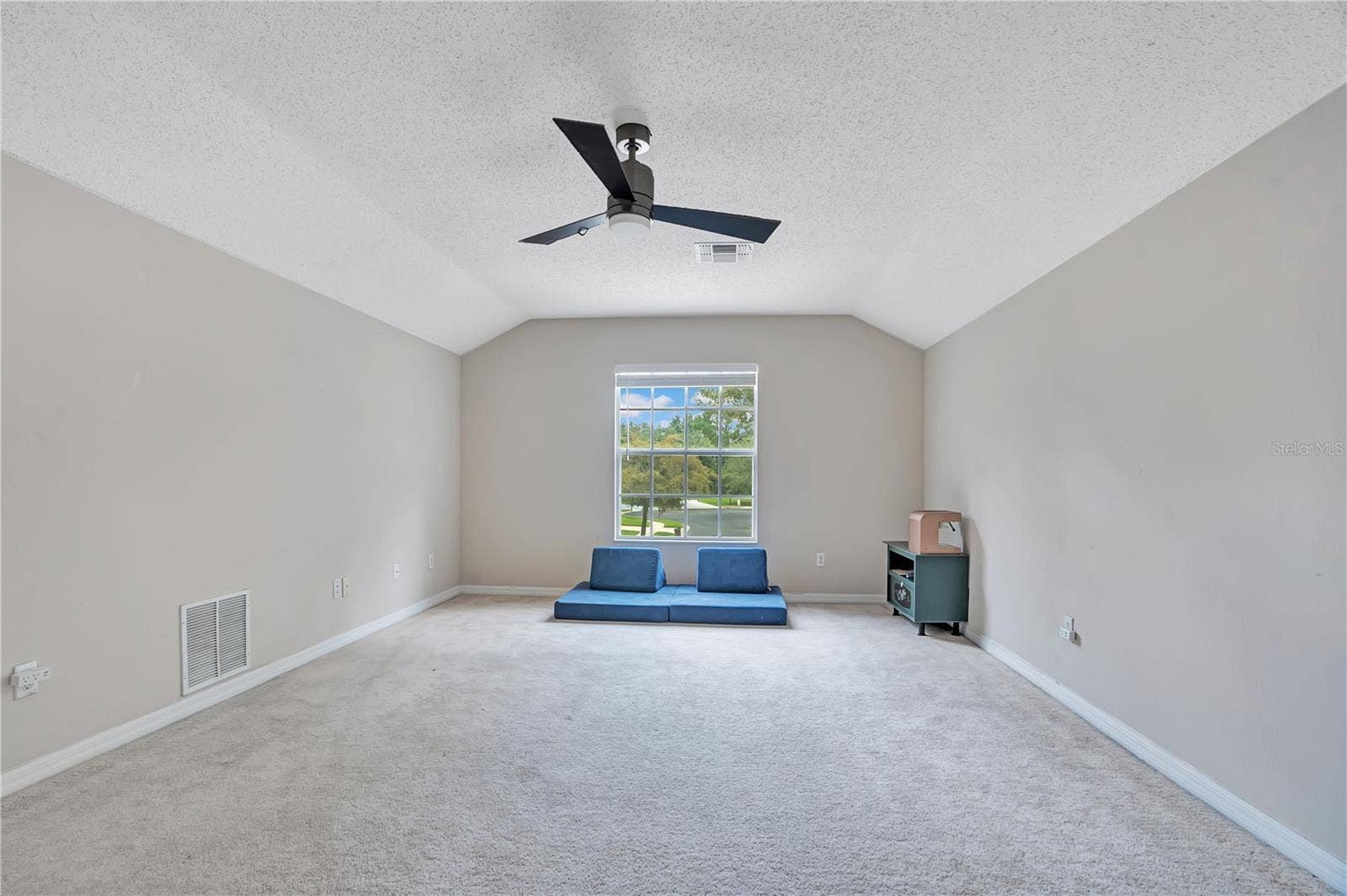4610 REDMOND PLACE, Sanford, FL 32771 4610 REDMOND PLACE, Sanford, FL 32771