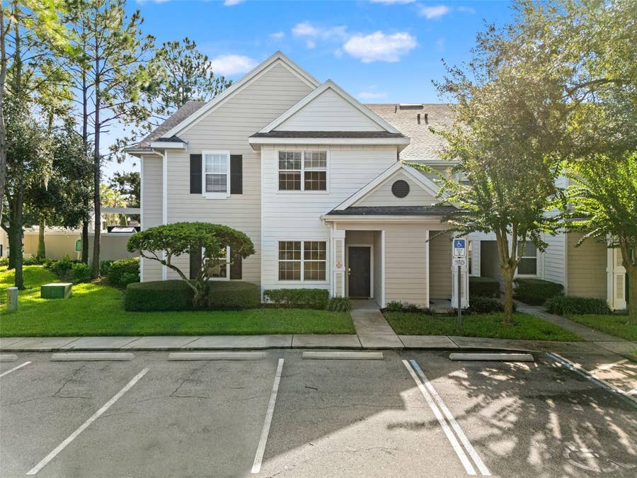 Property photo for 431 SOUTHERN PECAN CIRCLE, #101, Winter Garden, FL