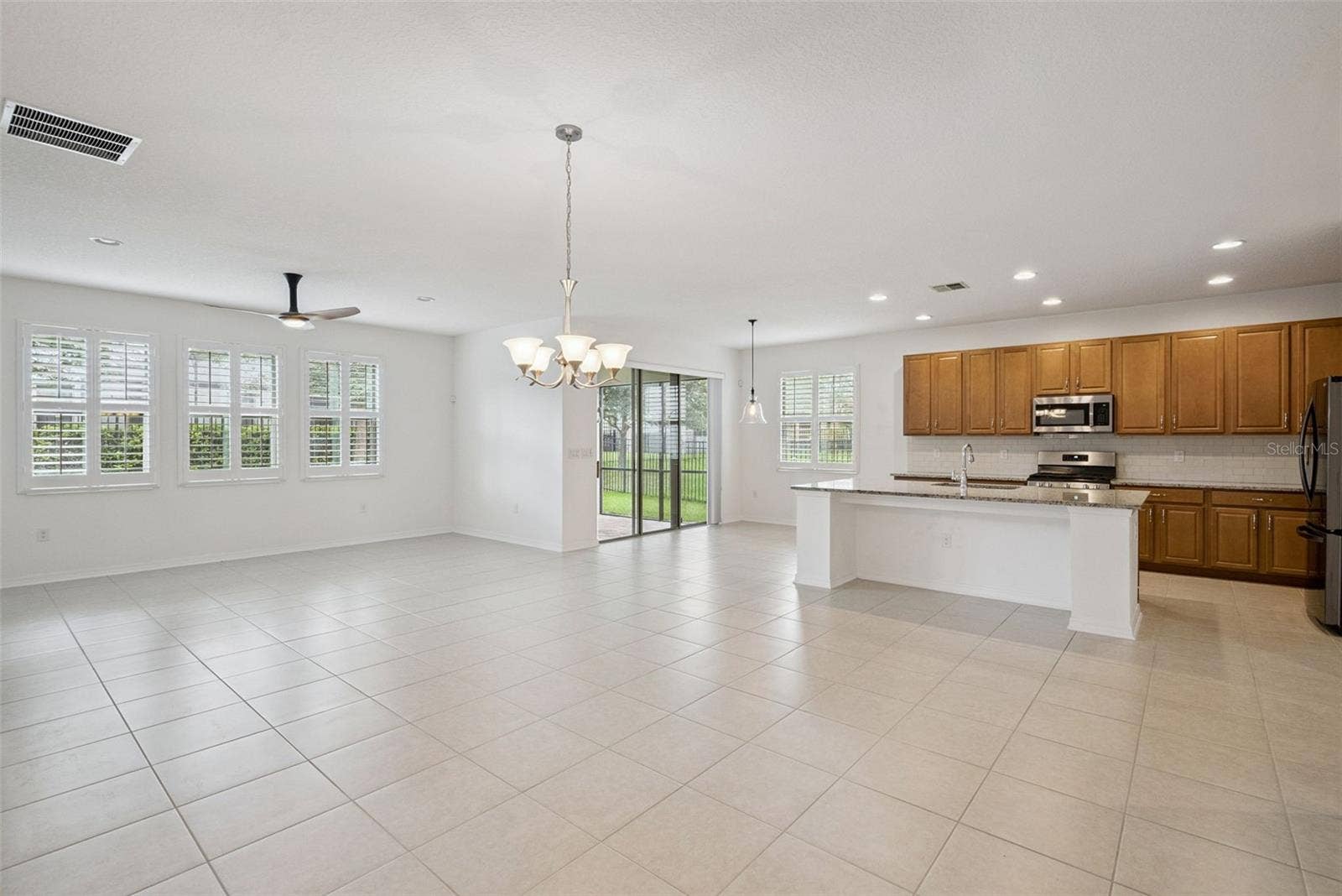 211 LUGANO WAY, Debary, FL 32713