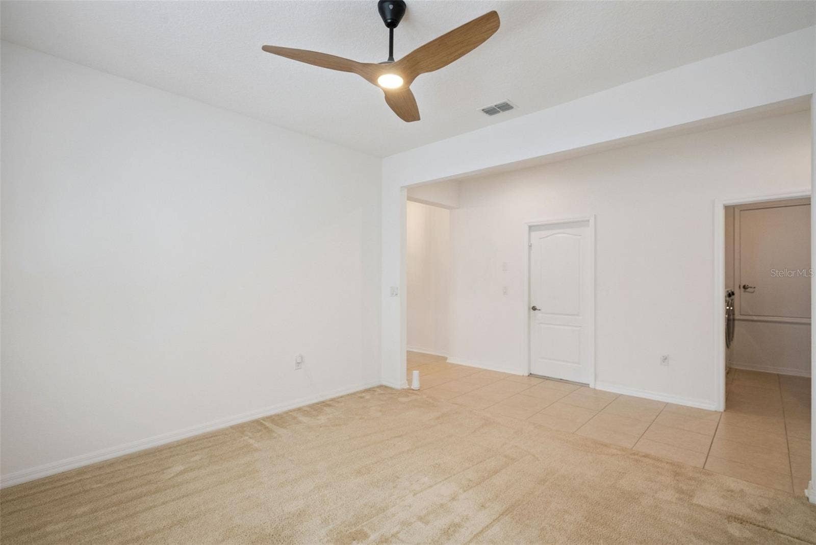 211 LUGANO WAY, Debary, FL 32713