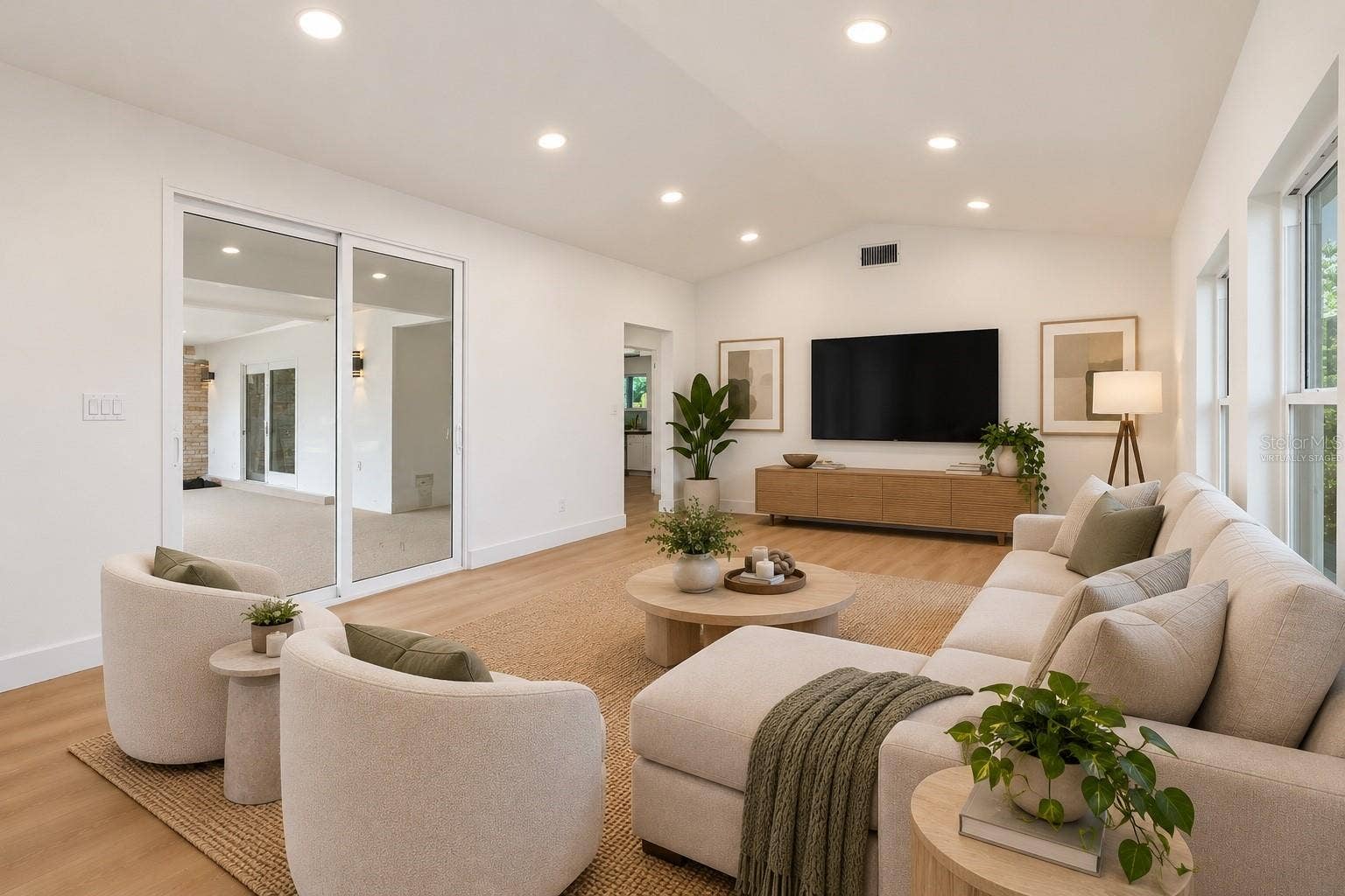 618 BLAIRSHIRE CIRCLE, Winter Park, FL 32792 Virtually staged