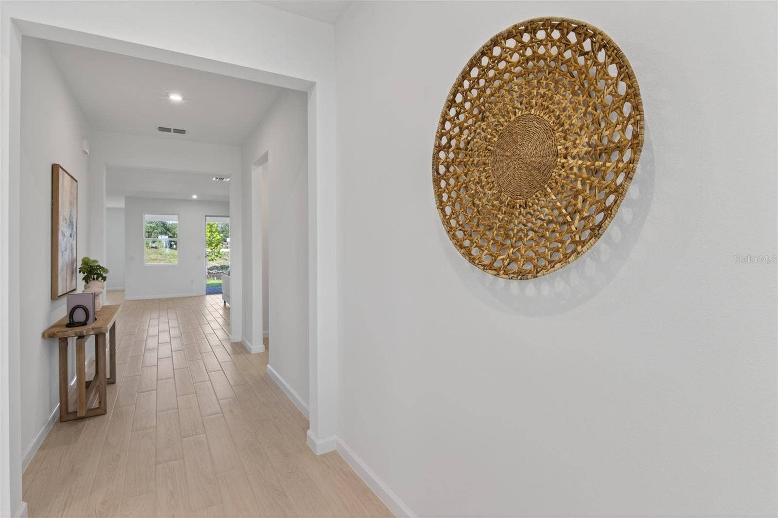 2819 SWEET ACACIA DRIVE, Clermont, FL 34711 Glacier Bay Foyer