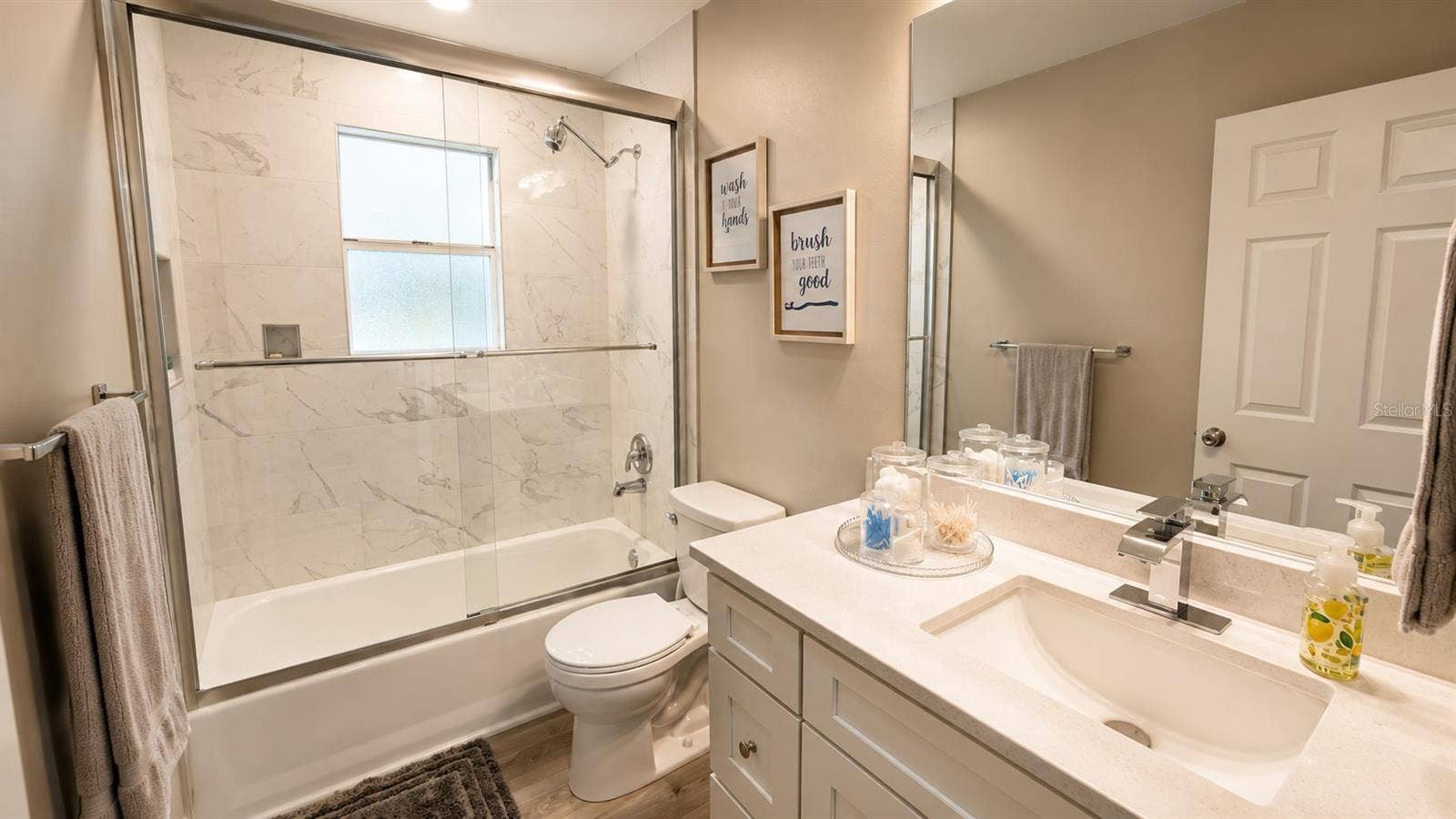 7903 PALMDALE DRIVE, Orlando, FL 32819 7903 PALMDALE DRIVE, Orlando, FL 32819
