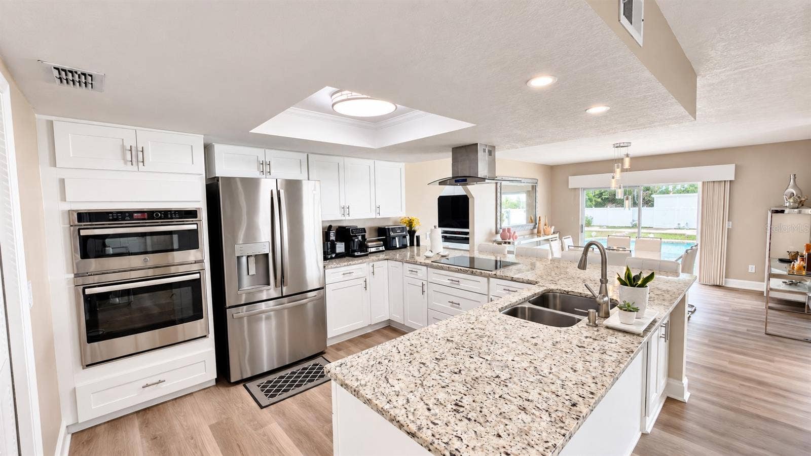 7903 PALMDALE DRIVE, Orlando, FL 32819 7903 PALMDALE DRIVE, Orlando, FL 32819