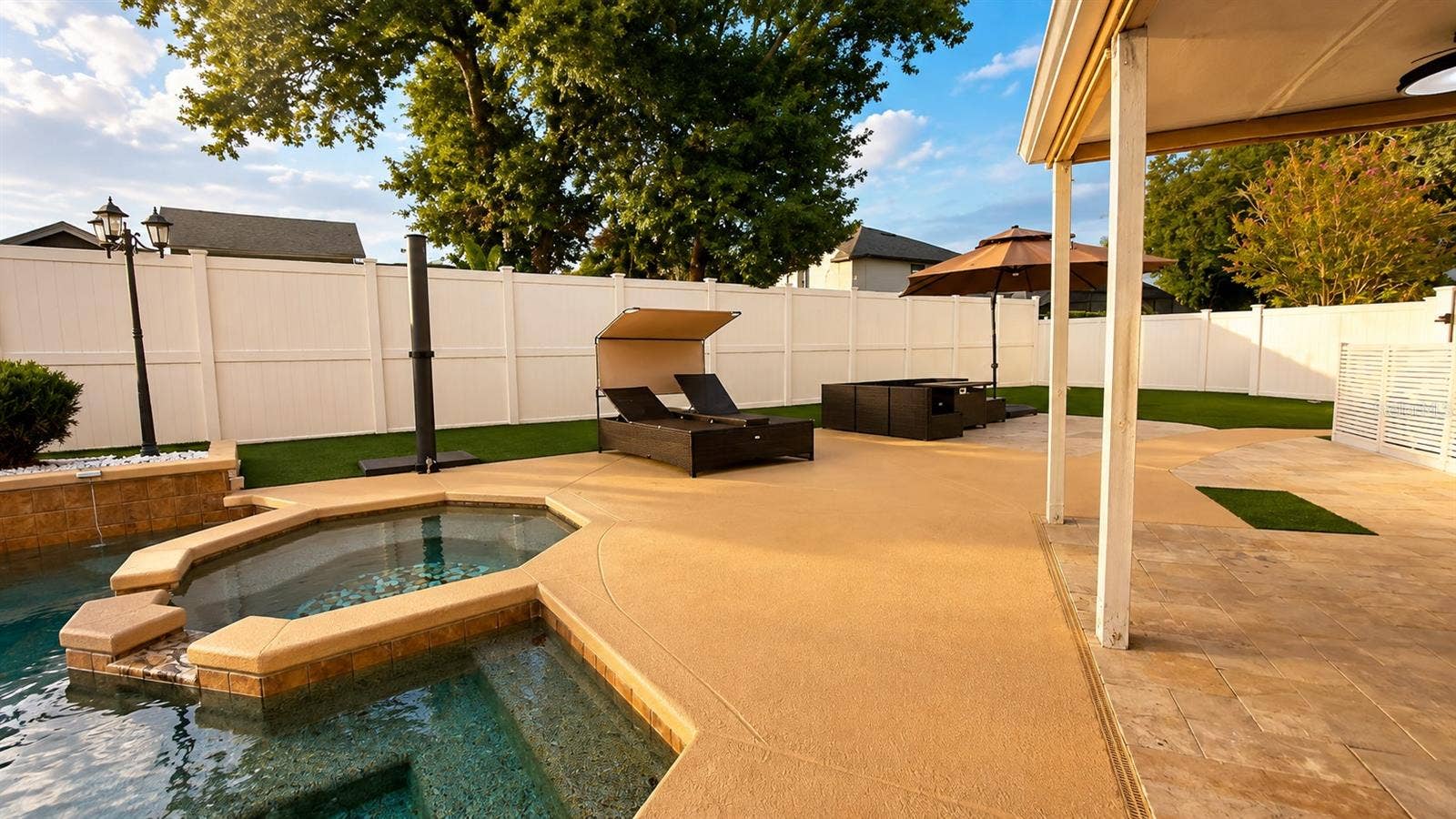 7903 PALMDALE DRIVE, Orlando, FL 32819 7903 PALMDALE DRIVE, Orlando, FL 32819