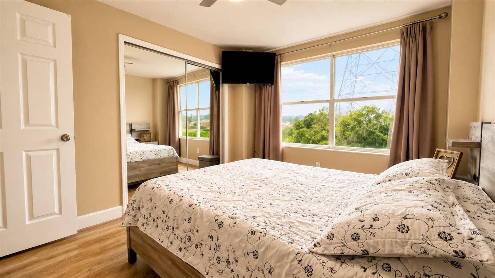 7903 PALMDALE DRIVE, Orlando, FL 32819 7903 PALMDALE DRIVE, Orlando, FL 32819