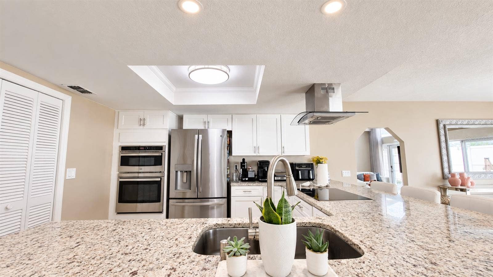 7903 PALMDALE DRIVE, Orlando, FL 32819 7903 PALMDALE DRIVE, Orlando, FL 32819