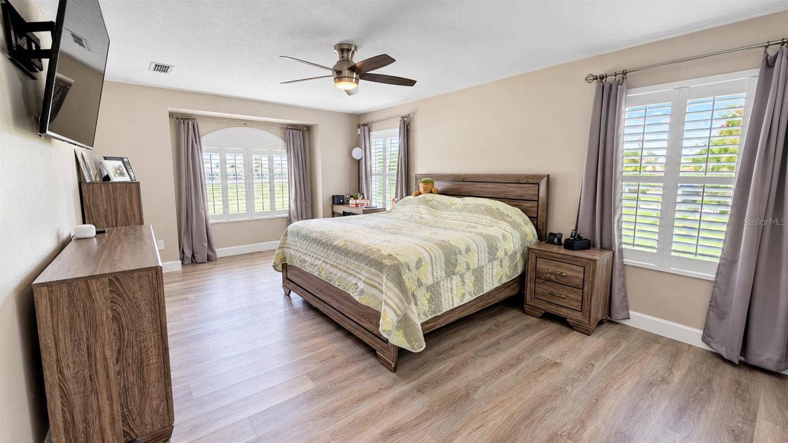7903 PALMDALE DRIVE, Orlando, FL 32819 7903 PALMDALE DRIVE, Orlando, FL 32819