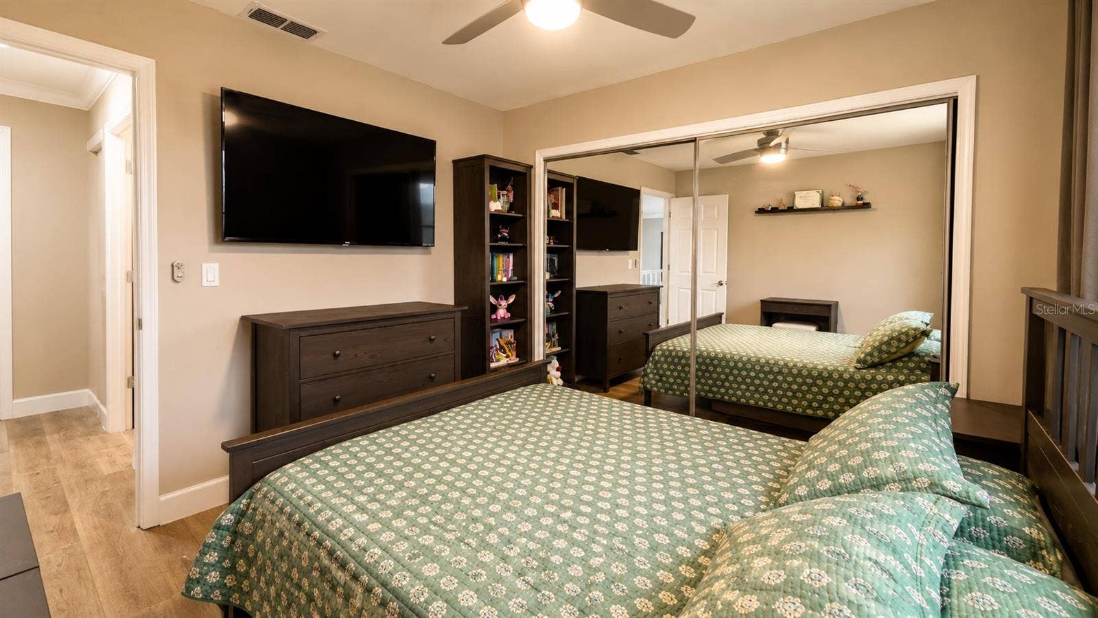 7903 PALMDALE DRIVE, Orlando, FL 32819 7903 PALMDALE DRIVE, Orlando, FL 32819