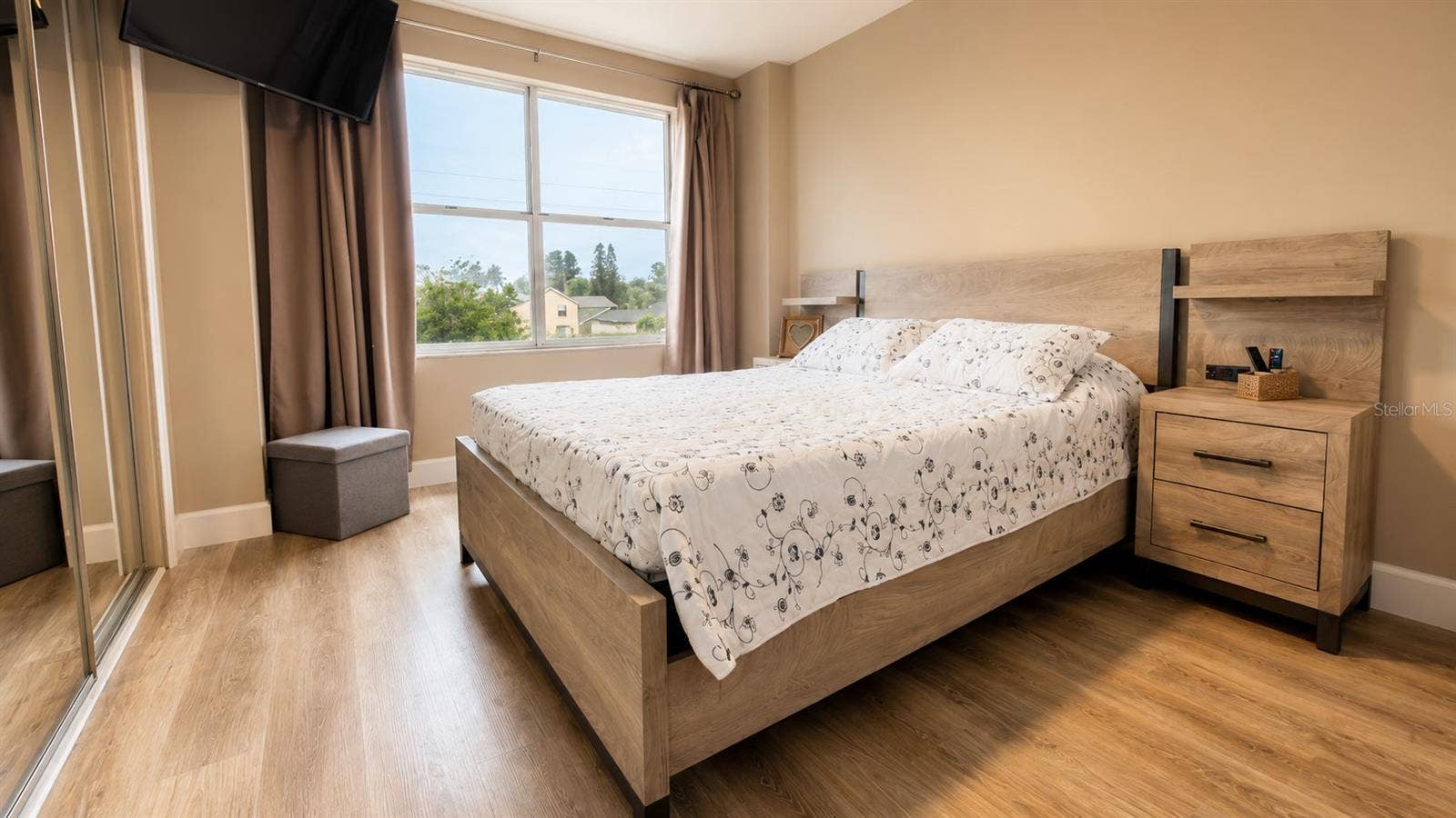 7903 PALMDALE DRIVE, Orlando, FL 32819 7903 PALMDALE DRIVE, Orlando, FL 32819