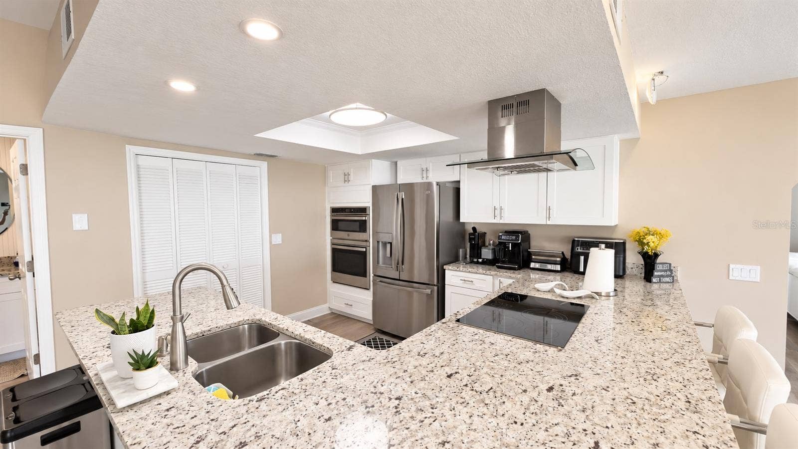7903 PALMDALE DRIVE, Orlando, FL 32819 7903 PALMDALE DRIVE, Orlando, FL 32819