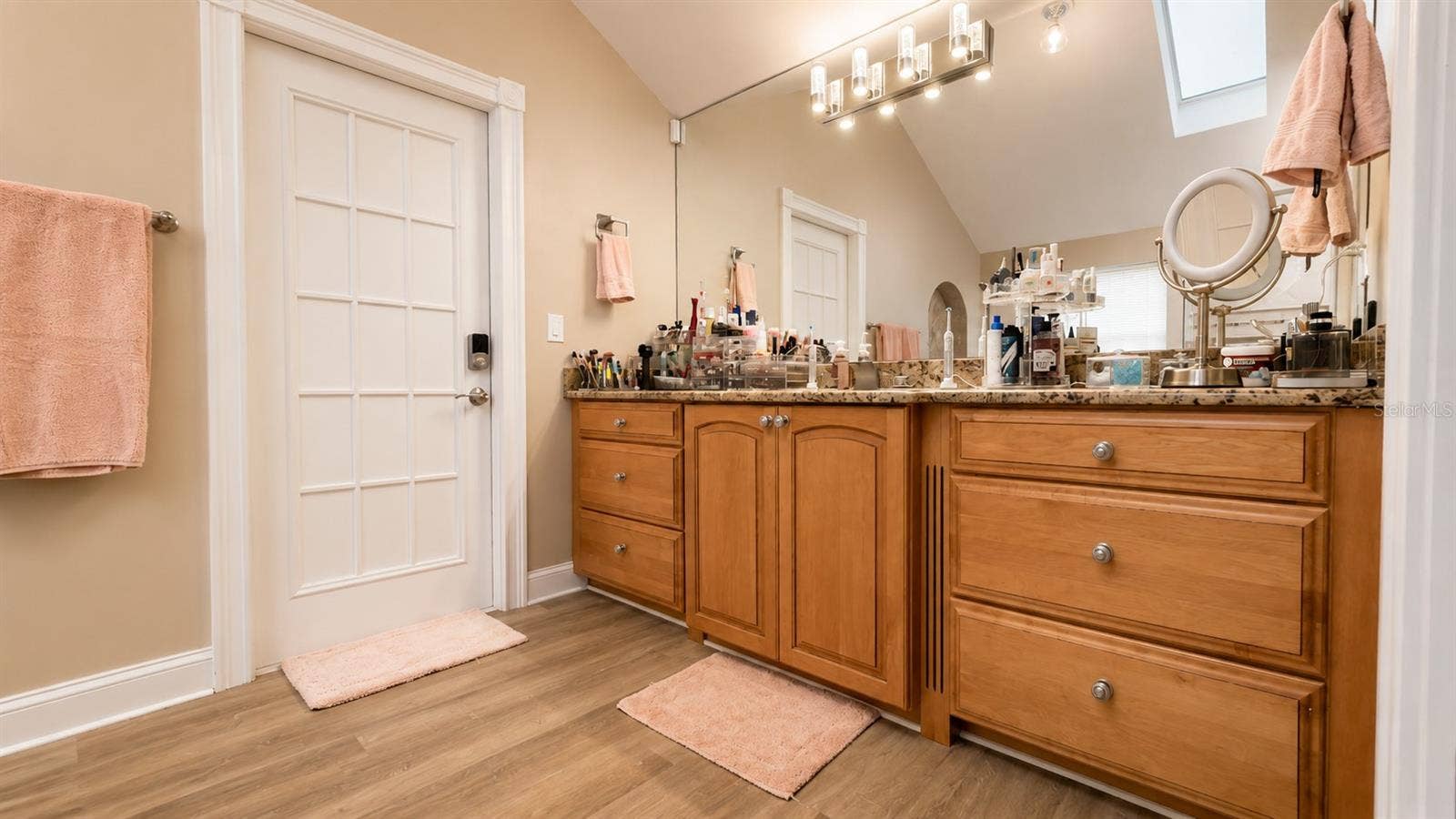 7903 PALMDALE DRIVE, Orlando, FL 32819 7903 PALMDALE DRIVE, Orlando, FL 32819