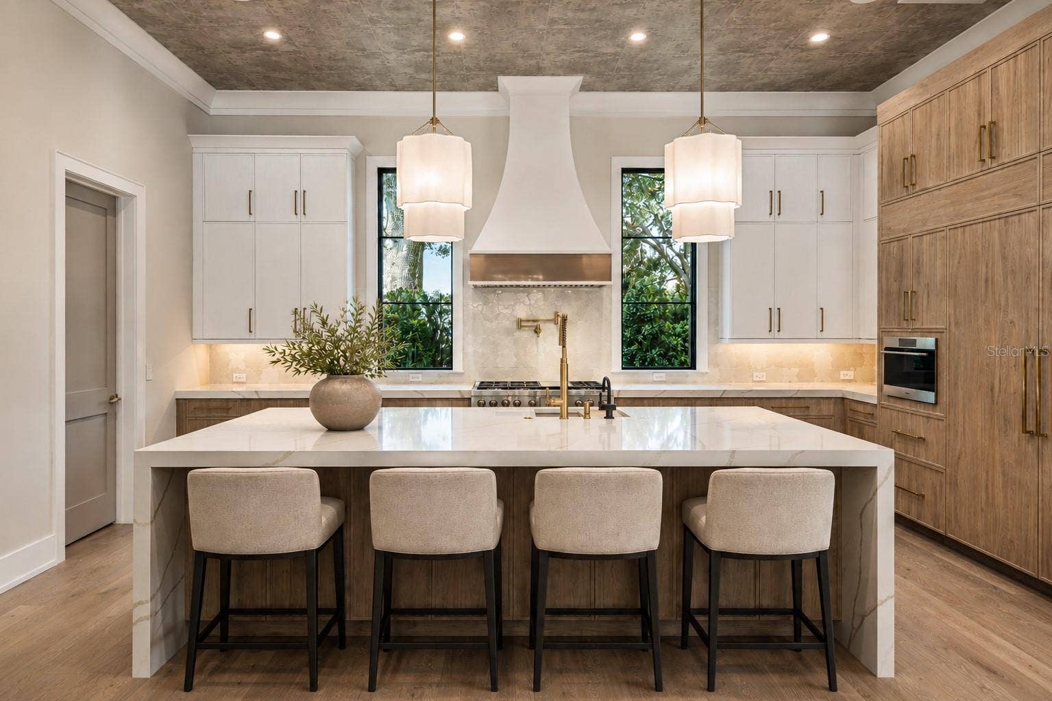 698 N NEW YORK AVENUE, Winter Park, FL 32789 Kitchen | Staged