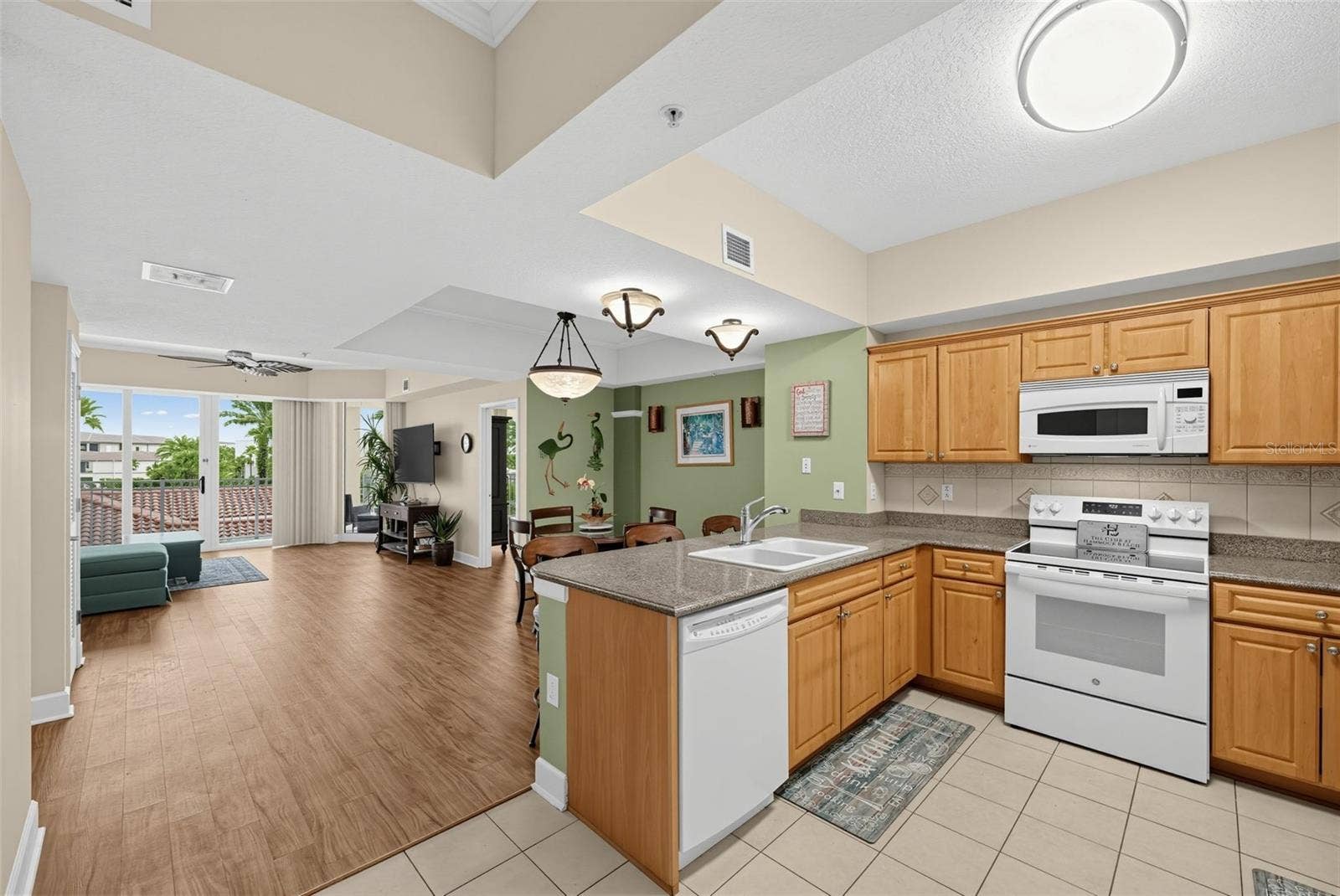 200 OCEAN CREST DRIVE, #109, Palm Coast, FL 32137 200 OCEAN CREST DRIVE, #109, Palm Coast, FL 32137
