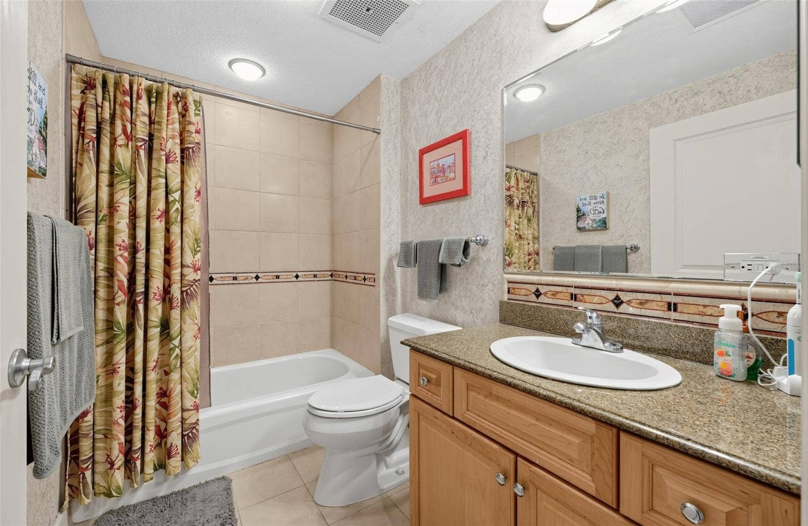 200 OCEAN CREST DRIVE, #109, Palm Coast, FL 32137 200 OCEAN CREST DRIVE, #109, Palm Coast, FL 32137