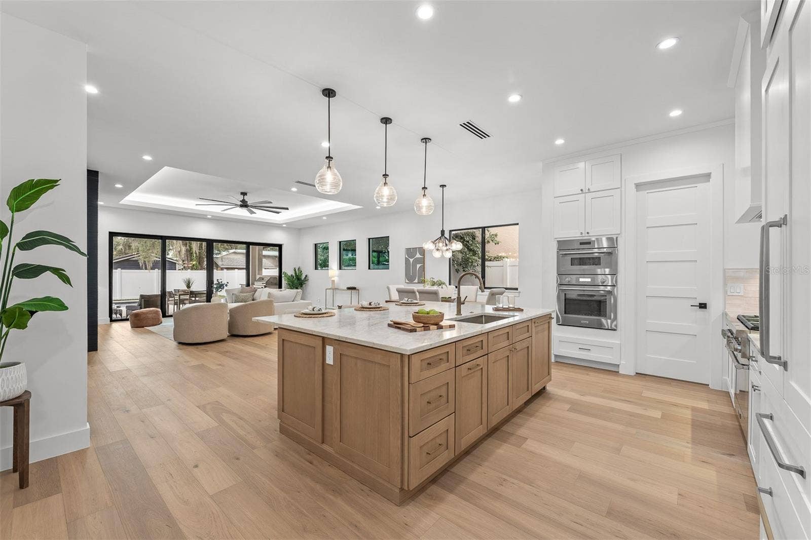10 W HARVARD STREET, Orlando, FL 32804 10 W HARVARD STREET, Orlando, FL 32804
