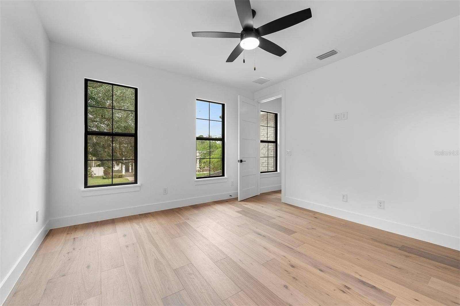 10 W HARVARD STREET, Orlando, FL 32804 10 W HARVARD STREET, Orlando, FL 32804