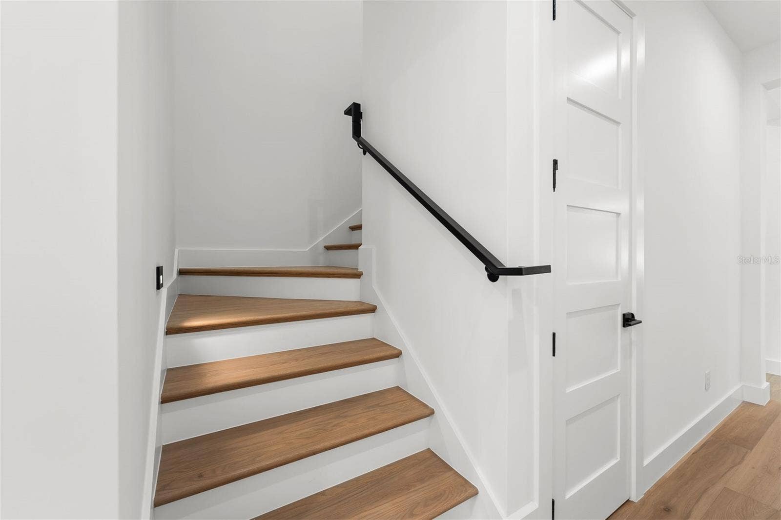 10 W HARVARD STREET, Orlando, FL 32804 10 W HARVARD STREET, Orlando, FL 32804