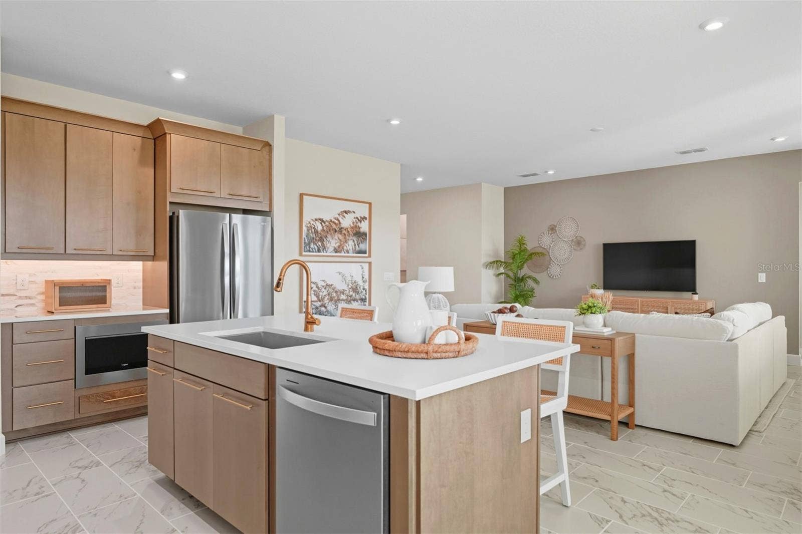 Waterbrooke Dahlia Model Kitchen