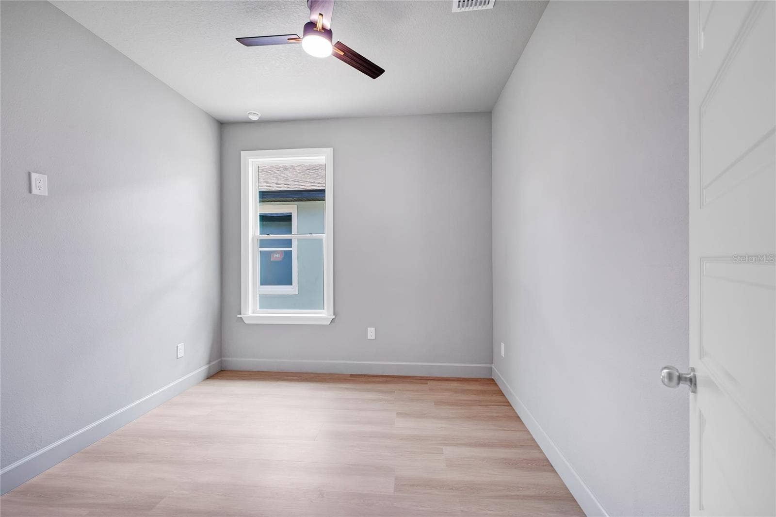 2034 E GRANT AVENUE, Orlando, FL 32806 2034 E GRANT AVENUE, Orlando, FL 32806
