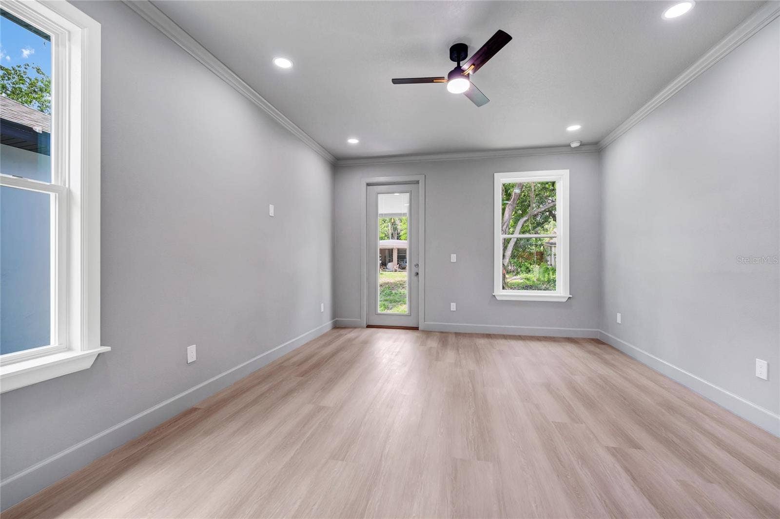 2034 E GRANT AVENUE, Orlando, FL 32806 2034 E GRANT AVENUE, Orlando, FL 32806