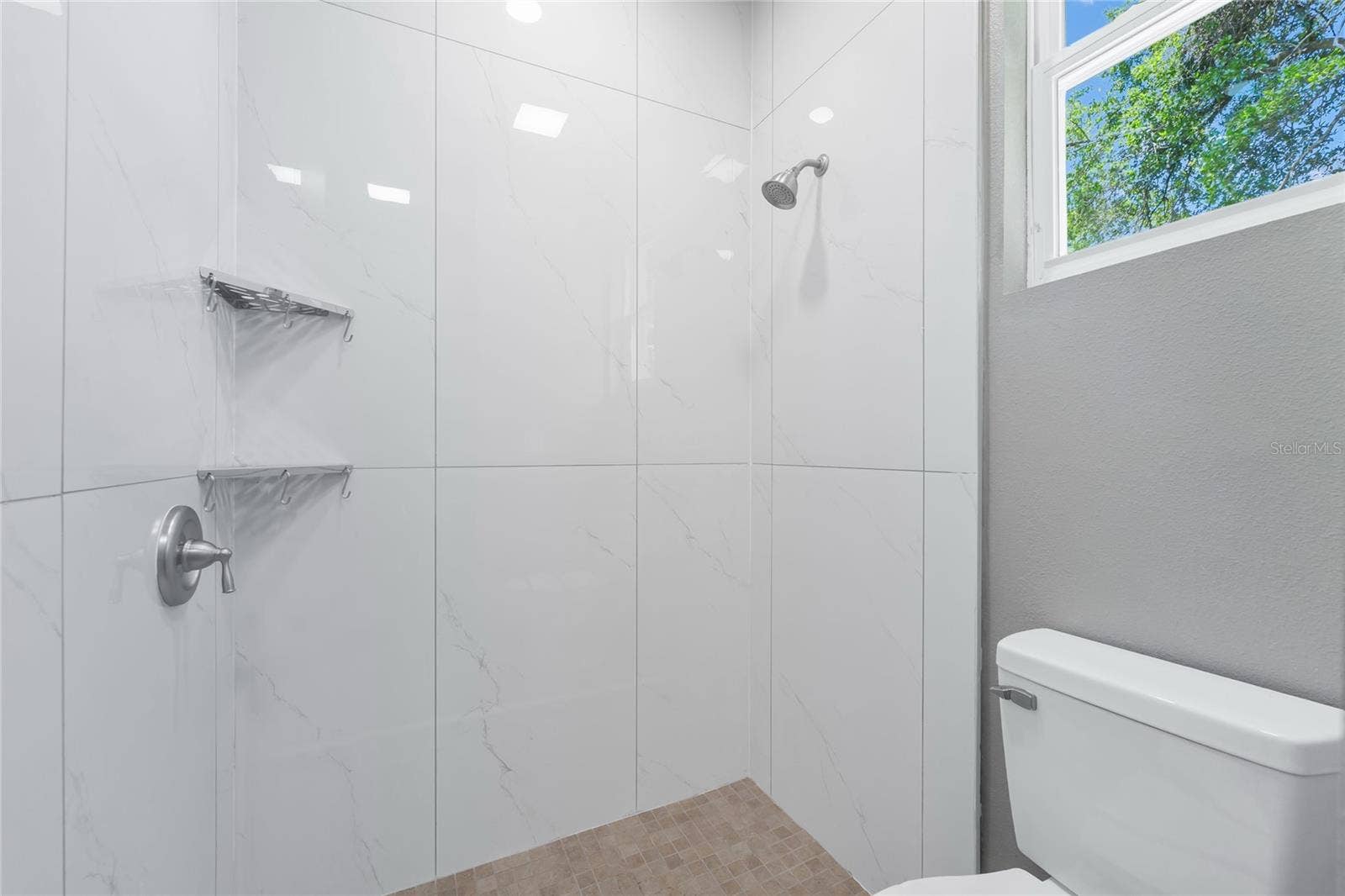 2034 E GRANT AVENUE, Orlando, FL 32806 2034 E GRANT AVENUE, Orlando, FL 32806