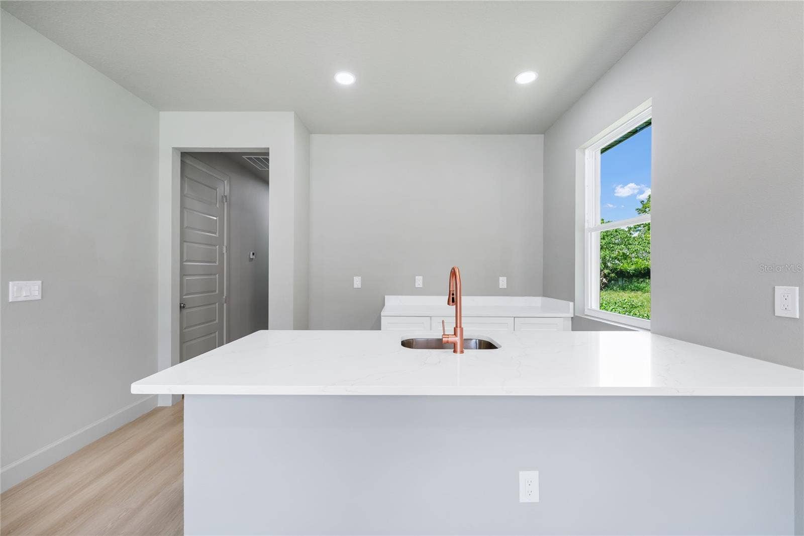 2034 E GRANT AVENUE, Orlando, FL 32806 2034 E GRANT AVENUE, Orlando, FL 32806