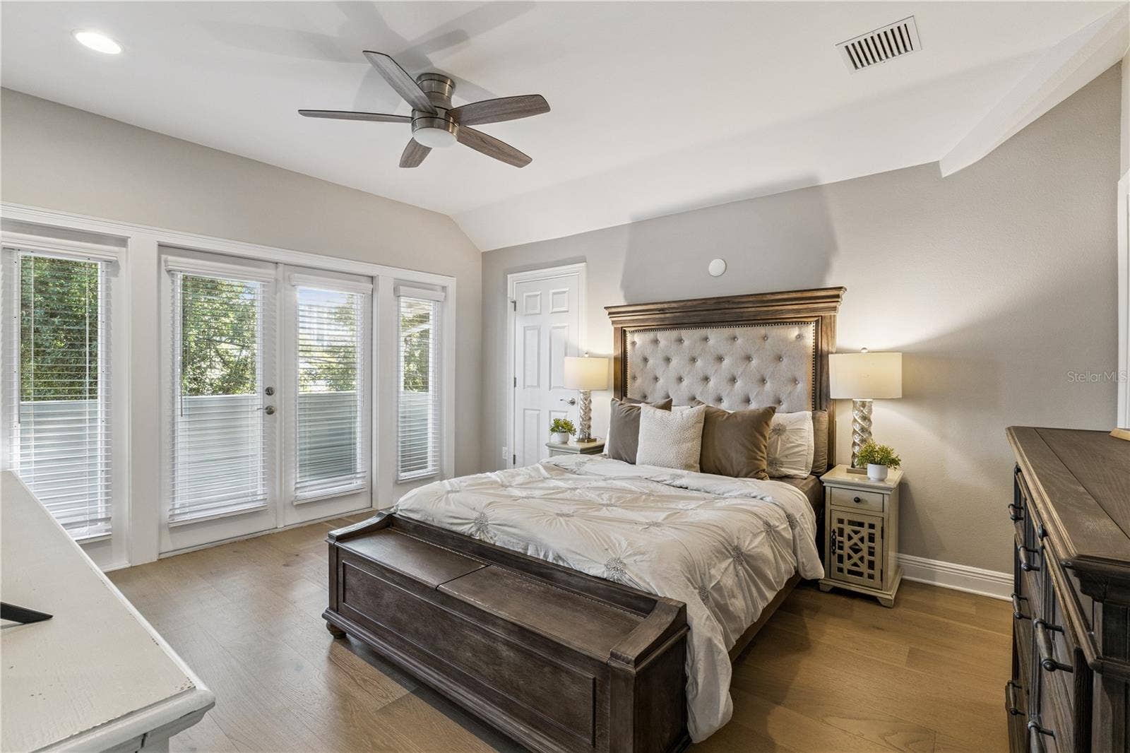 210 HIBISCUS COURT, Orlando, FL 32801